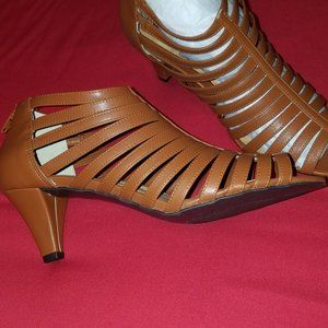 Sandal
